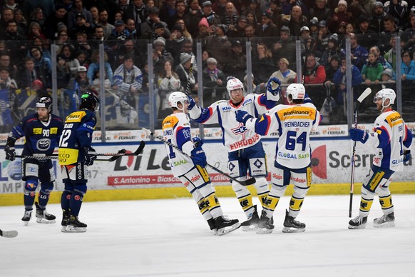 KLoten&#039;s player Martin Ness center, celebrate the 0 - 1 goal, during the preliminary round game of the National League Swiss ice hockey championship 2022/23 between HC Ambri-Piotta and the EHC Kl ...