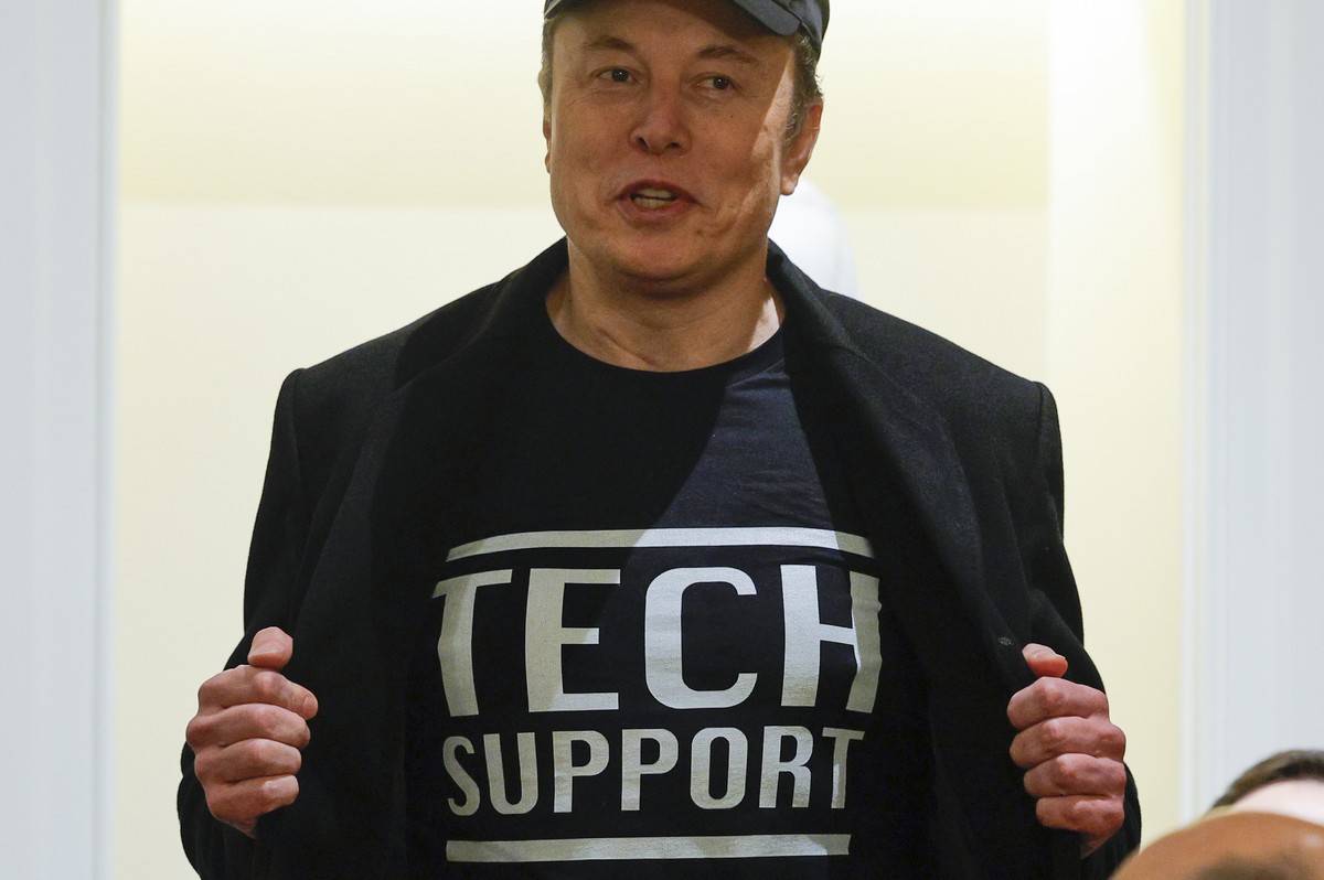 Elon Musk attends a Cabinet meeting with President Donald Trump in Washington, Tuesday, Feb. 26, 2025. (Pool via AP)
Trump