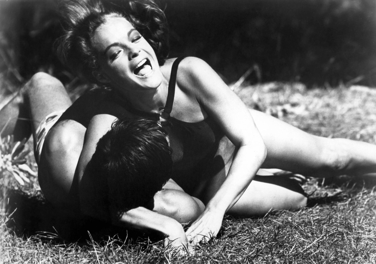 THE SWIMMING POOL, aka LA PISCINE, Alain Delon, Romy Schneider, 1969 Courtesy Everett Collection ACHTUNG AUFNAHMEDATUM GESCHƒTZT PUBLICATIONxINxGERxSUIxAUTxONLY Copyright: xCourtesyxEverettxCollection ...