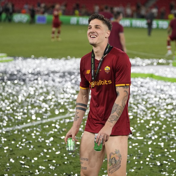 Roma&#039;s Nicolo Zaniolo celebrates after winning the Europa Conference League final soccer match between AS Roma and Feyenoord at National Arena in Tirana, Albania, Wednesday, May 25, 2022. AS Roma ...