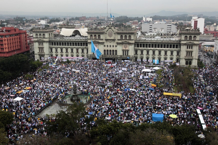 Eine gewaltige Masse ging in Guatemala auf die Strasse, um gegen den Präsidenten zu demonstrieren.