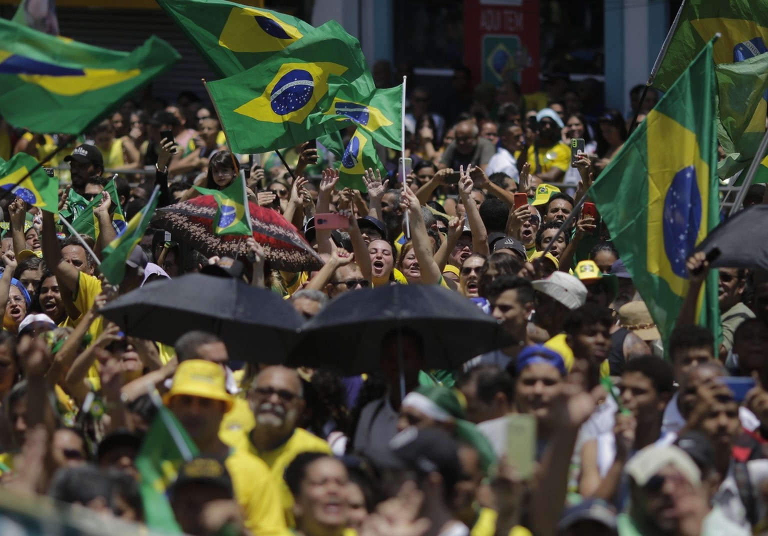 27. Oktober 2022 in Rio de Janeiro, Brasilien<br />” data-image-id=”5048829143081344″ data-link=”/u/zoom?url=/imgdb/bbd5/Qx,E,0,0,1300,907,541,377,216,151/5048829143081344&caption=27.  October 2022 in Rio de Janeiro, Brazil<br />&source=Image: Antonio Lacerda/Keystone”></div>
<p class=