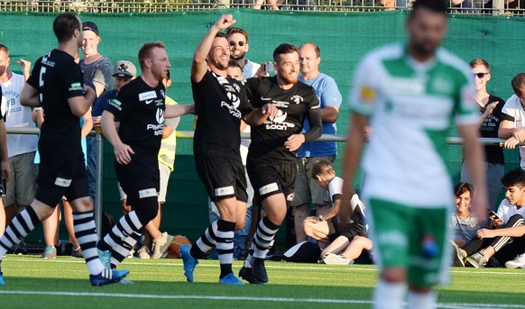 15.08.2016; Basel; Fussball Schweizer Cup - FC Black Stars Basel - FC St.Gallen; Die Spieler der Black Stars bejubeln das 1:0
(Steffen Schmidt/freshfocus)