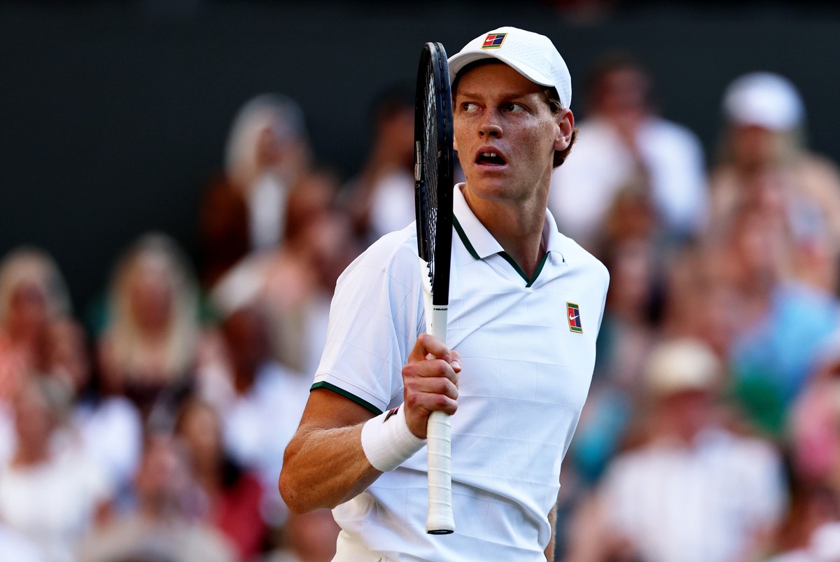 epa13107431 Jannik Sinner of Italy celebrates winning the third set during the Men's Singles final against Alexander Zverev of Germany at the Wimbledon Championships in London, Britain, 12 July 2 ...