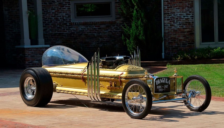 George Barris Drag-U-La coffin dragster from The Munsters TV show.
https://s1.cdn.autoevolution.com/images/news/extraordinary-64-dragula-coffin-dragster-by-george-barris-could-be-yours-170782_1.jpg