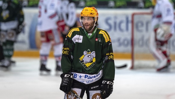 Oltens Lukas Haas im vierten Playoff-Finalspiel der Eishockey Swiss League zwischen dem EHC Olten und den SC Rapperswil-Jona Lakers in der Eishalle Kleinholz in Olten am Mittwoch, 4. April 2018. (KEYS ...