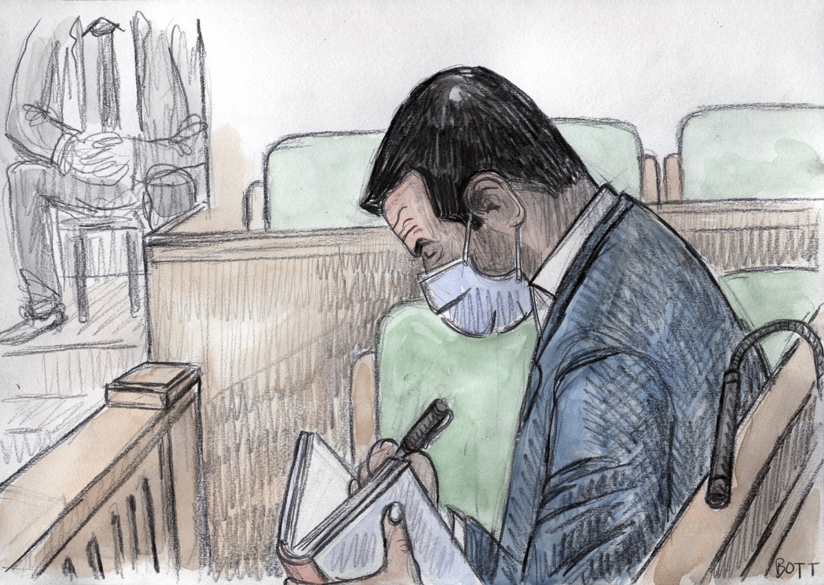 GERICHTSZEICHNUNG - Un dessin, montre le conseiller d'Etat genevois Pierre Maudet, sur le banc des accuses dans la salle d'audience lors de la lecture du verdict de son proces pour acceptati ...