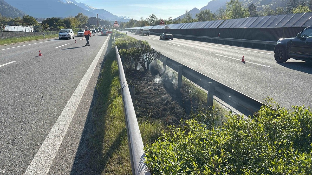 Mutmassliches Zigarettenfeuer behindert Autobahn A13
