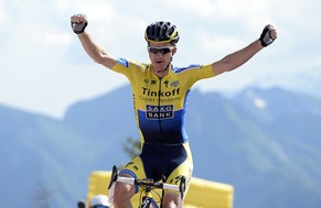 Michael Rogers feiert den Tagessieg am Giro.