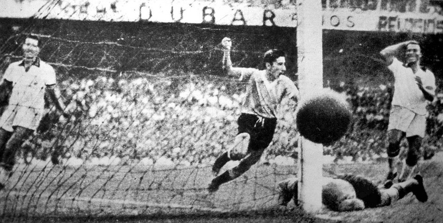 16.07.1950: Ein Uru bringt das Maracanã zum Schweigen und sorgt dafür, dass Brasilien nie mehr in Weiss spielt