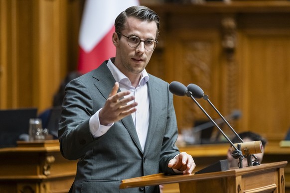 Andri Silberschmidt, FDP-ZH, beantwortet eine Frage, an der Sommersession der Eidgenoessischen Raete, am Mittwoch, 3. Juni 2026 im Nationalrat in Bern. (KEYSTONE/Alessandro della Valle)