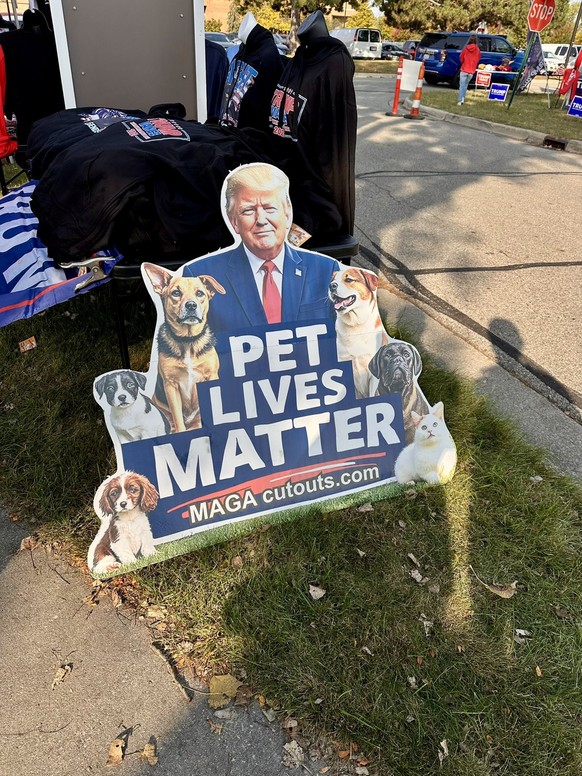 Ever since former President Trump baselessly claimed Haitian migrants in Springfield, Ohio, are eating people’s pets — something local and state officials say is not true — an entire Trump/pets econom ...