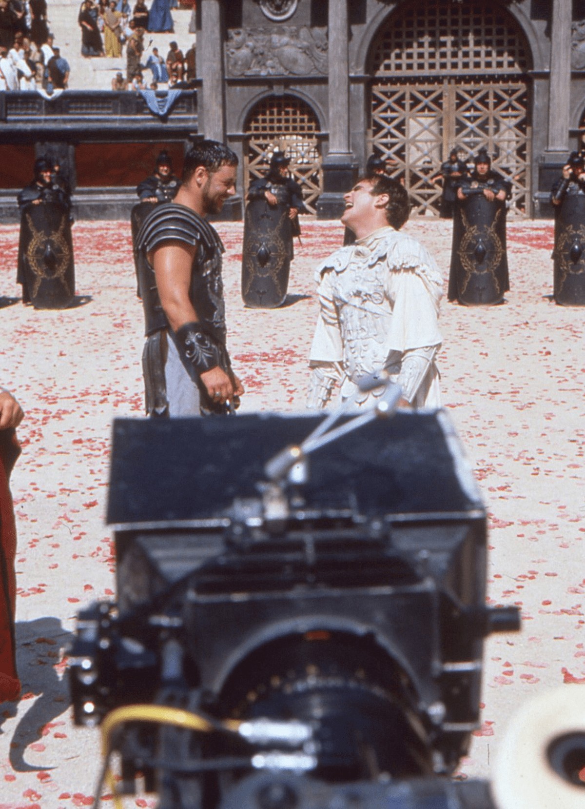 Russell Crowe, cigarette in hand, and Joaquin Phoenix share a joke while filming their final duel for Gladiator (1999)

https://www.facebook.com/FarOutCinema/photos/541228577594530