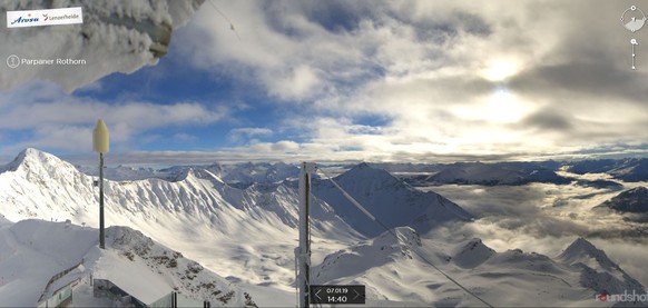 Am Montag gibt's noch Sonne: Webcam-Bilder vom Parpaner Rothorn in der Lenzerheide.