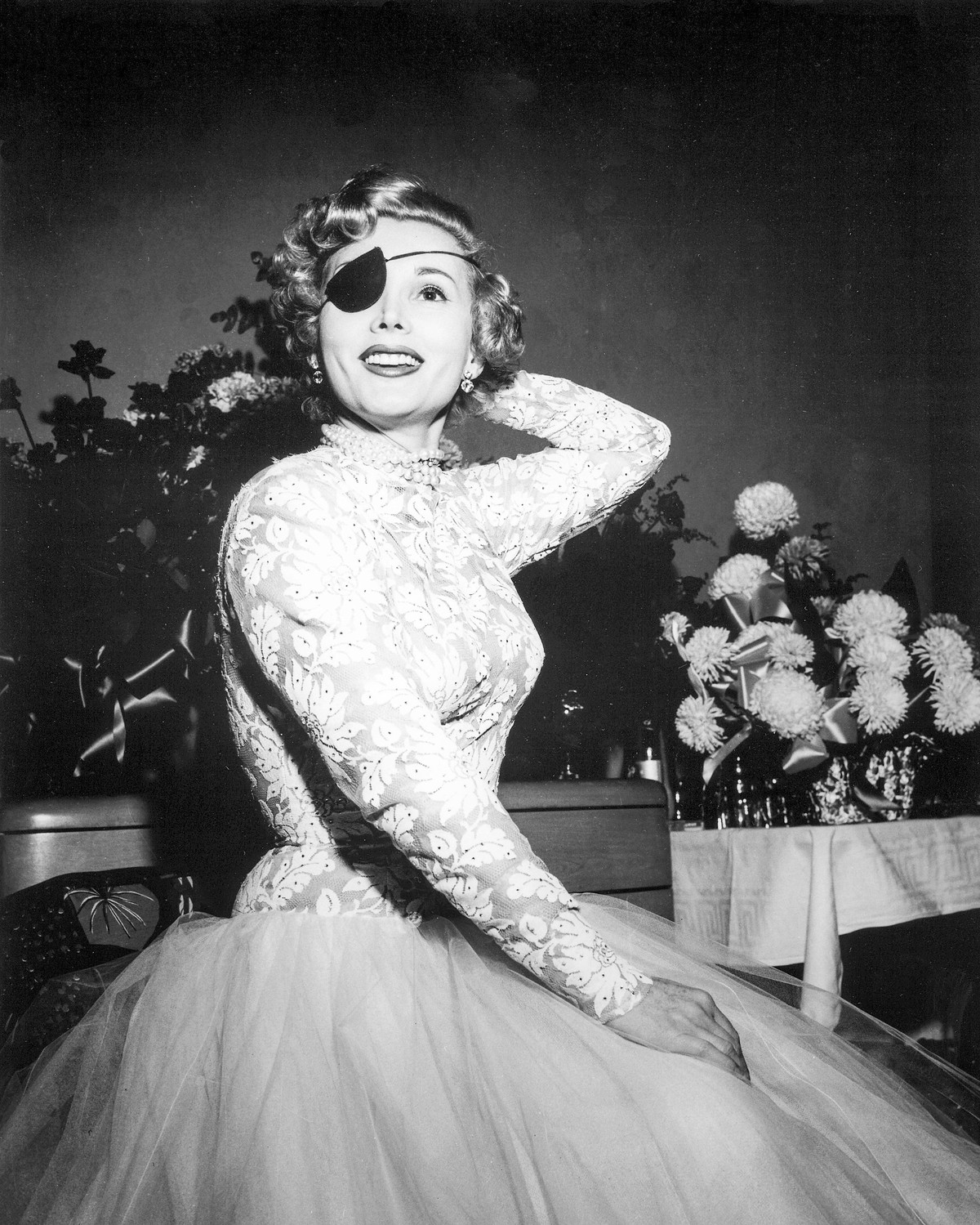 epa05682794 In this photo provided by the Las Vegas News Bureau on 19 December 2016, shows Hungarian-born US actress Zsa Zsa Gabor poses while displaying an eye patch at the Last Frontier Hotel &amp;  ...