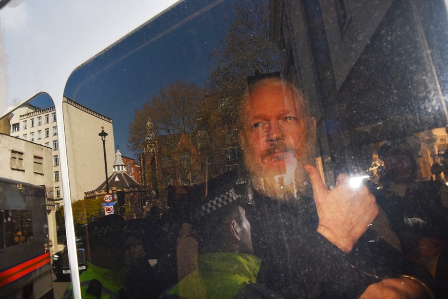 epa07498746 Wikileaks co-founder Julian Assange arrives at Westminster Magistrates Court in London, Britain, 11 April 2019. Wikileaks co-founder Julian Assange was due to appear before the Westministe ...