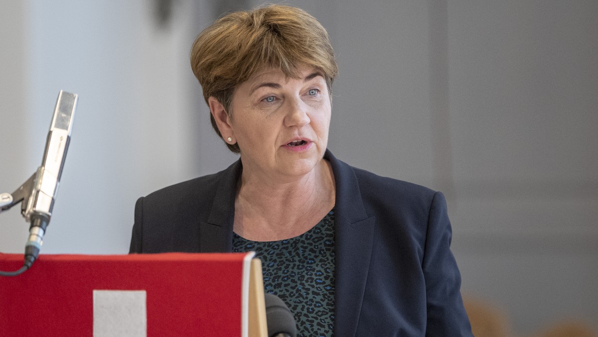 Die Bundesrtin Viola Amherd bei ihrer Rede anlaesslich der Delegiertenversammlung der Schweizerischen Offiziersgesellschaft SOG vom Samstag, 16. Maerz 2019 im Kloster Einsiedeln. (KEYSTONE/Urs Flueel ...