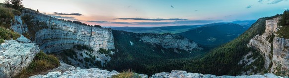 Vom Klassiker bis zum Geheimtipp: Die 15 schÃ¶nsten Fotomotive der Schweiz
Da habt ihr doch glatt den creux du van vergessen!