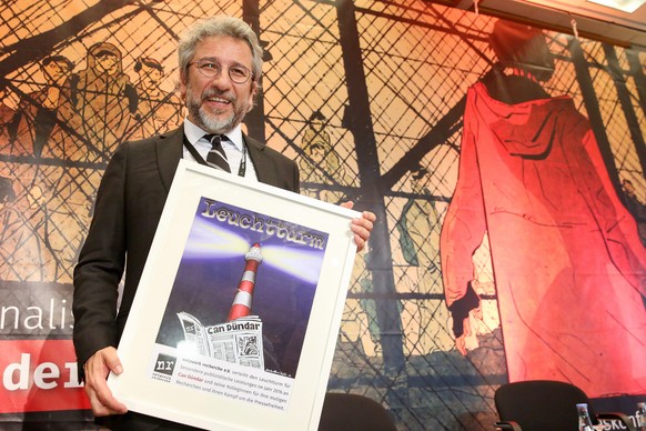 Der türkische Journalist Can Dündar wurde mit dem «Leuchtturm» ausgezeichnet.