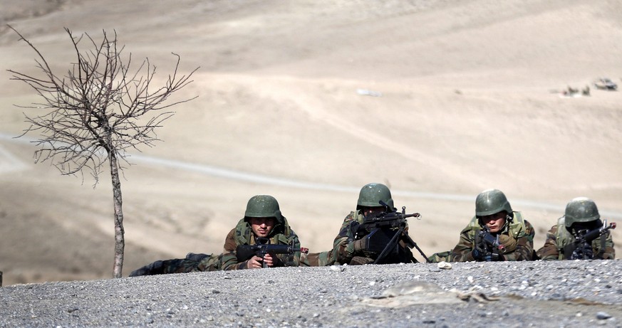 Afghanische Soldaten beim Training.