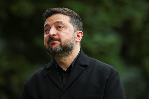 Ukrainian President Volodymyr Zelenskyy looks on as he meets British Prime Minister Keir Starmer on the sidelines of the G7 summit, in Evian-les-Bains, France, Tuesday June 16, 2026. (Isabel Infantes/ ...