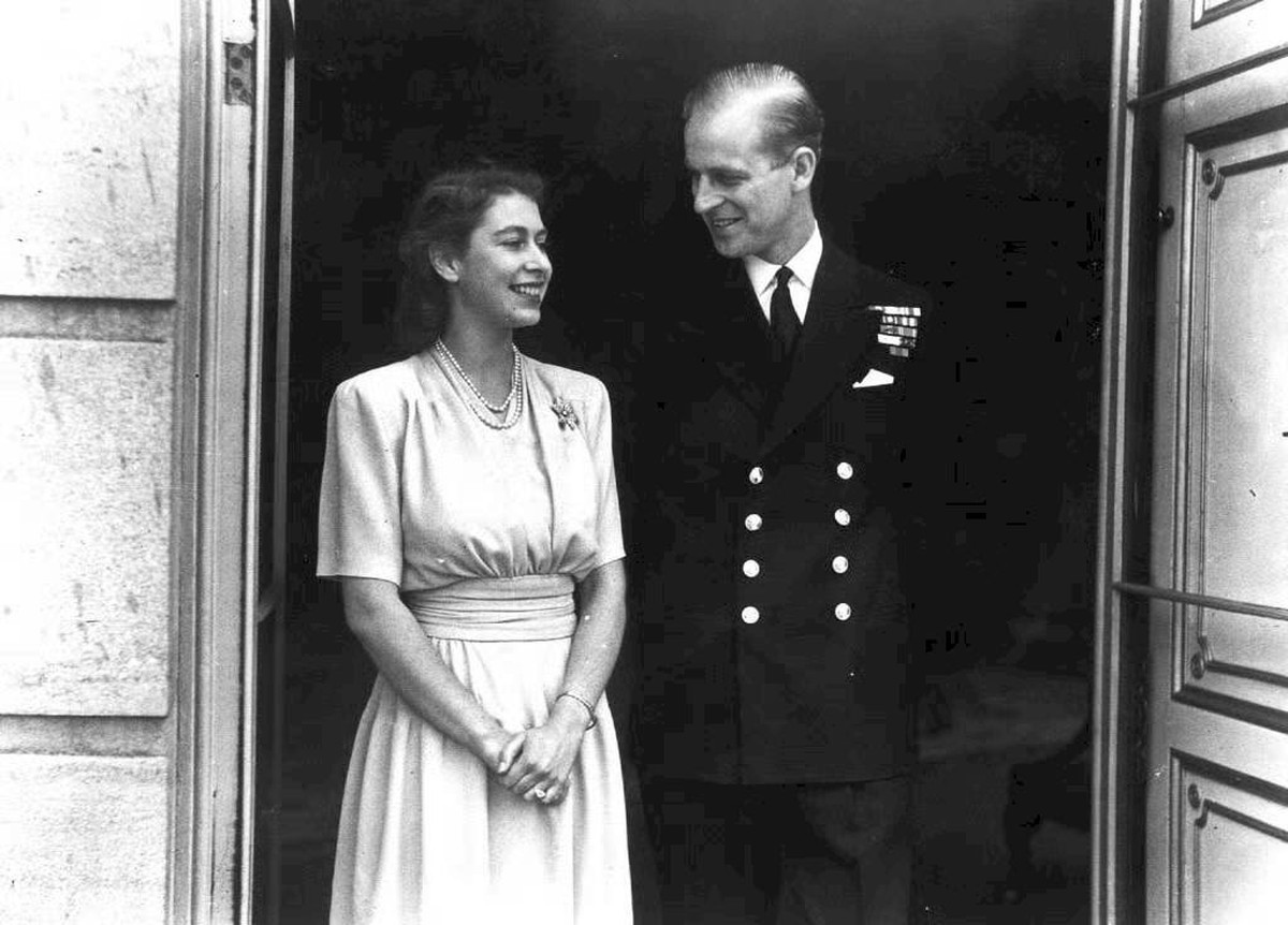 This coming Thursday, 20th November, Britain's Queen Elizabeth II and her husband Prince Philip, the Duke of Edinburgh, will celebrate their golden wedding anniversary. A golden wedding service f ...