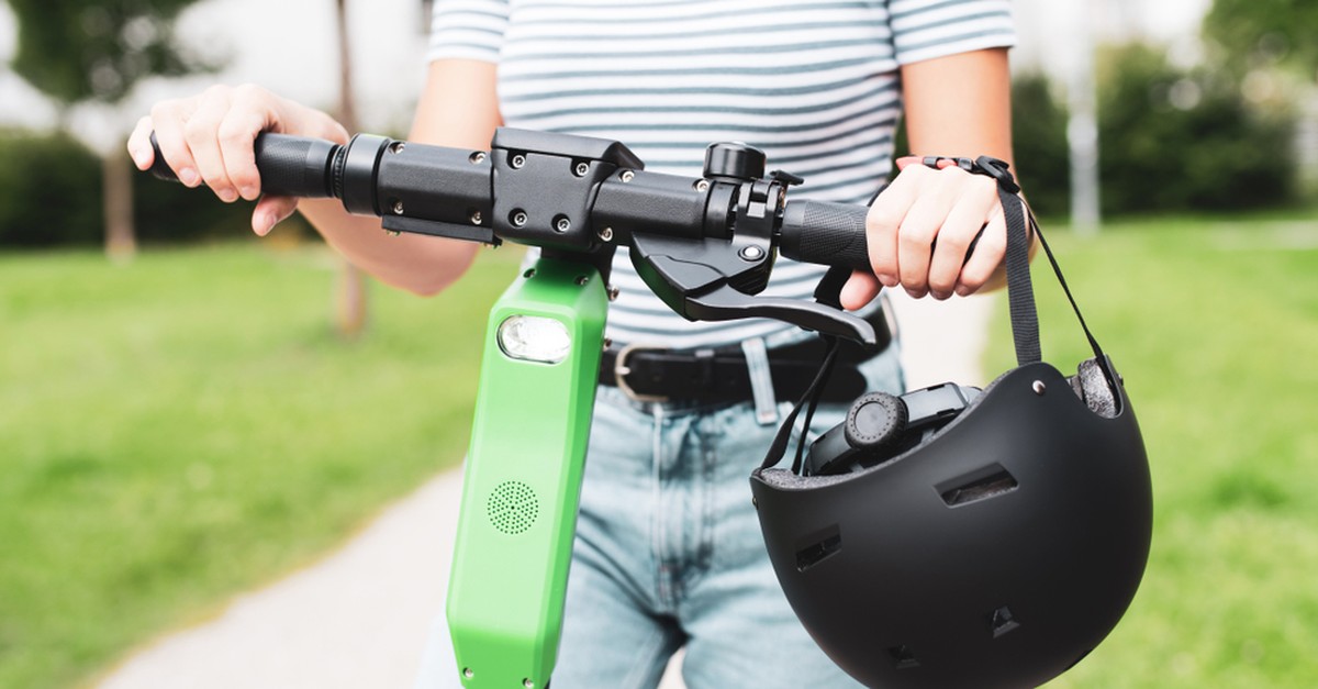 Weil sich Unfälle häufen: Bund prüft Helmpflicht bei E-Trottinetten und E-Rollern