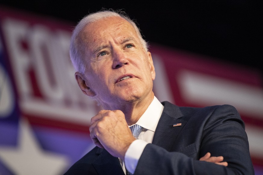 epa07896492 Democratic candidate for Presidency and Former US Vice President, Joe Biden delivers a speech during the SEIU&#039;s Unions for All summit in Los Angeles, California, USA, 04 October 2019. ...