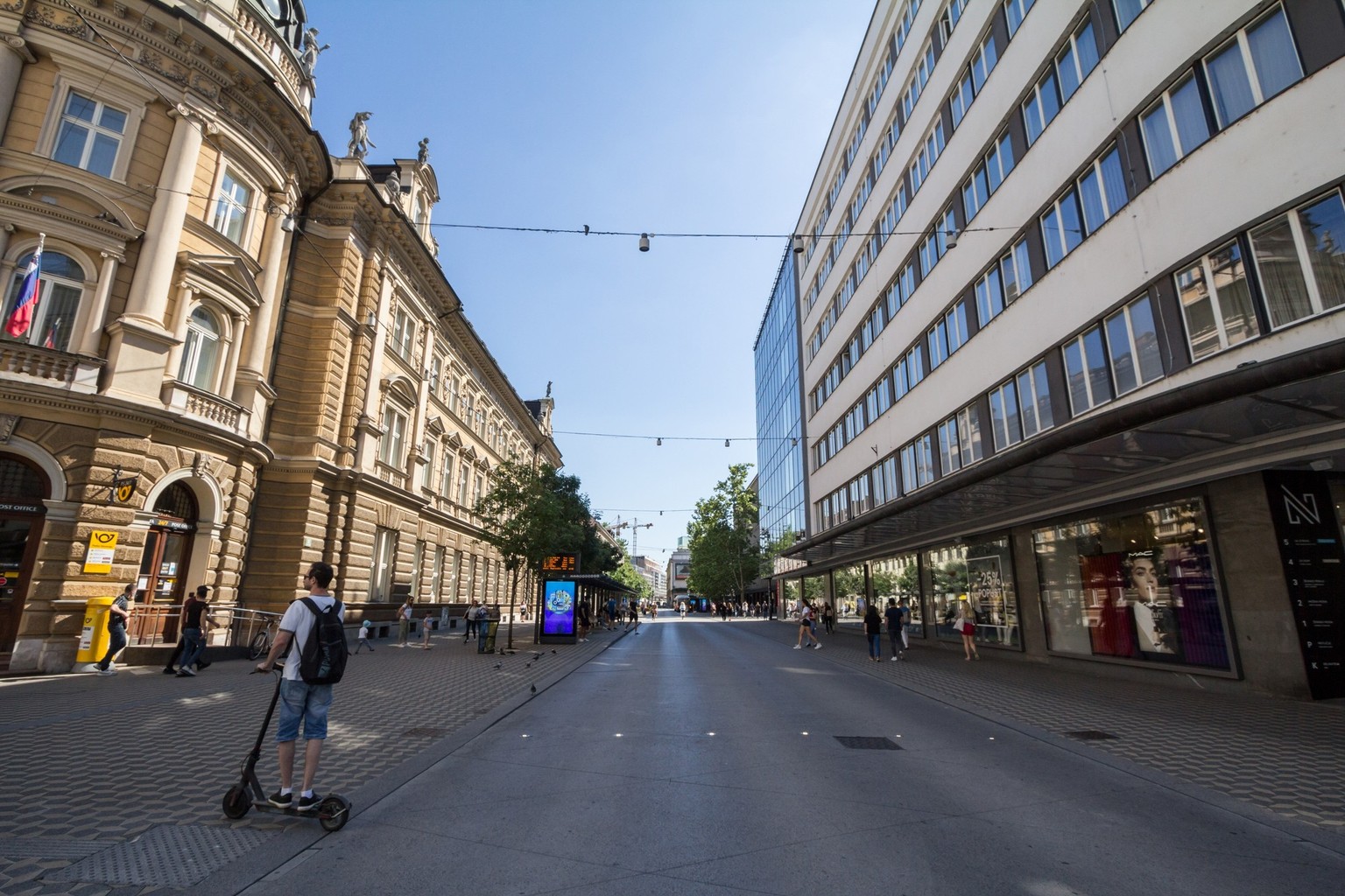 Auf der Hauptverkehrsachse «Slovenska Cesta» sanken die Abgaswerte um 70 Prozent.