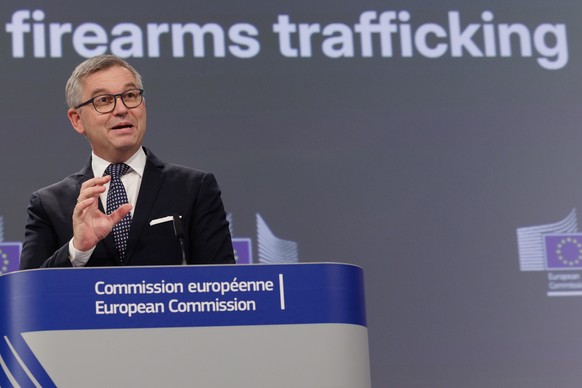 epaselect epa12778001 European Commissioner for Internal Affairs and Migration, Magnus Brunner, presents a proposal for a directive to combat firearms trafficking and other firearms-related offences i ...