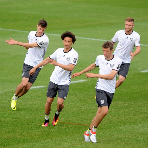 Die Jungtalente Julian Weigl (l.) und Leroy Sane (2.v.l.) werden an der EM dabei sein.