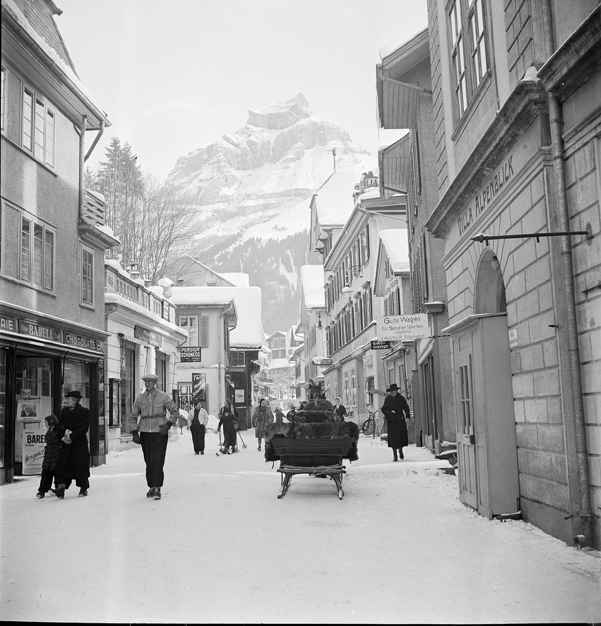 Engelberg im Winter; 1942 (Photo by Schmidli/RDB/ullstein bild via Getty Images)