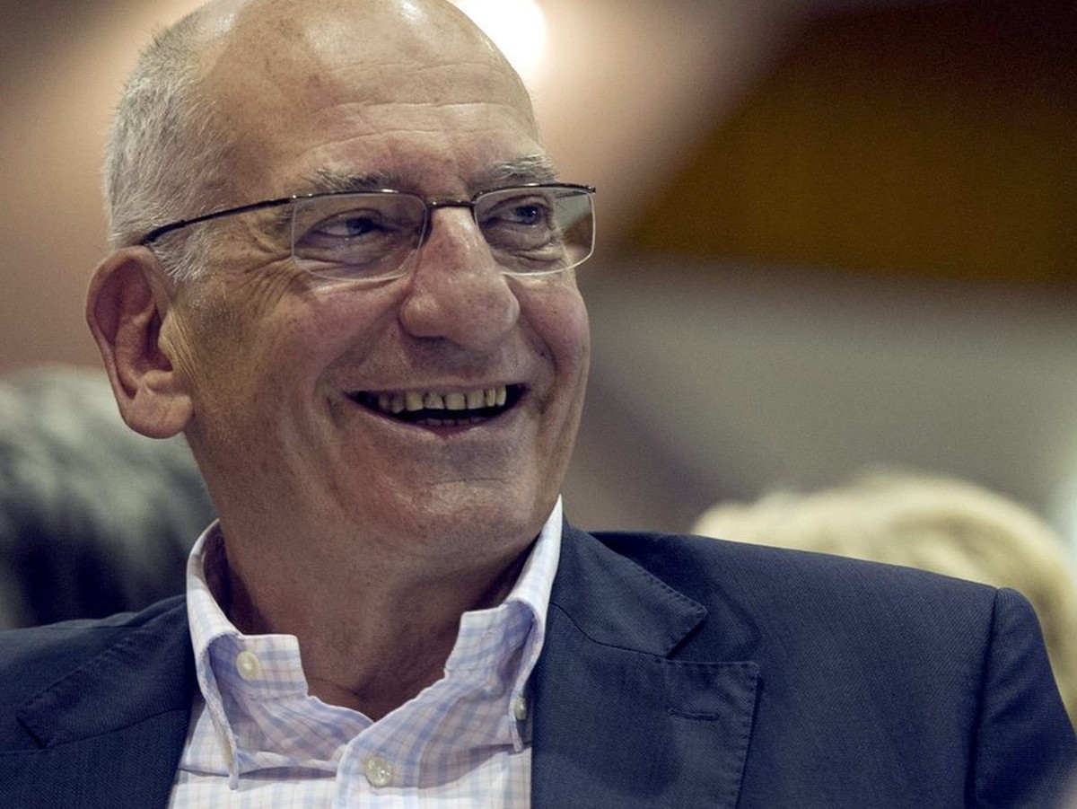 L'ancien conseiller federal Pascal Couchepin est photographie lors de l'assemblee generale extraordinaire du Parti Liberal Radical, PLR, Valais de designation de la candidature au Conseil d& ...