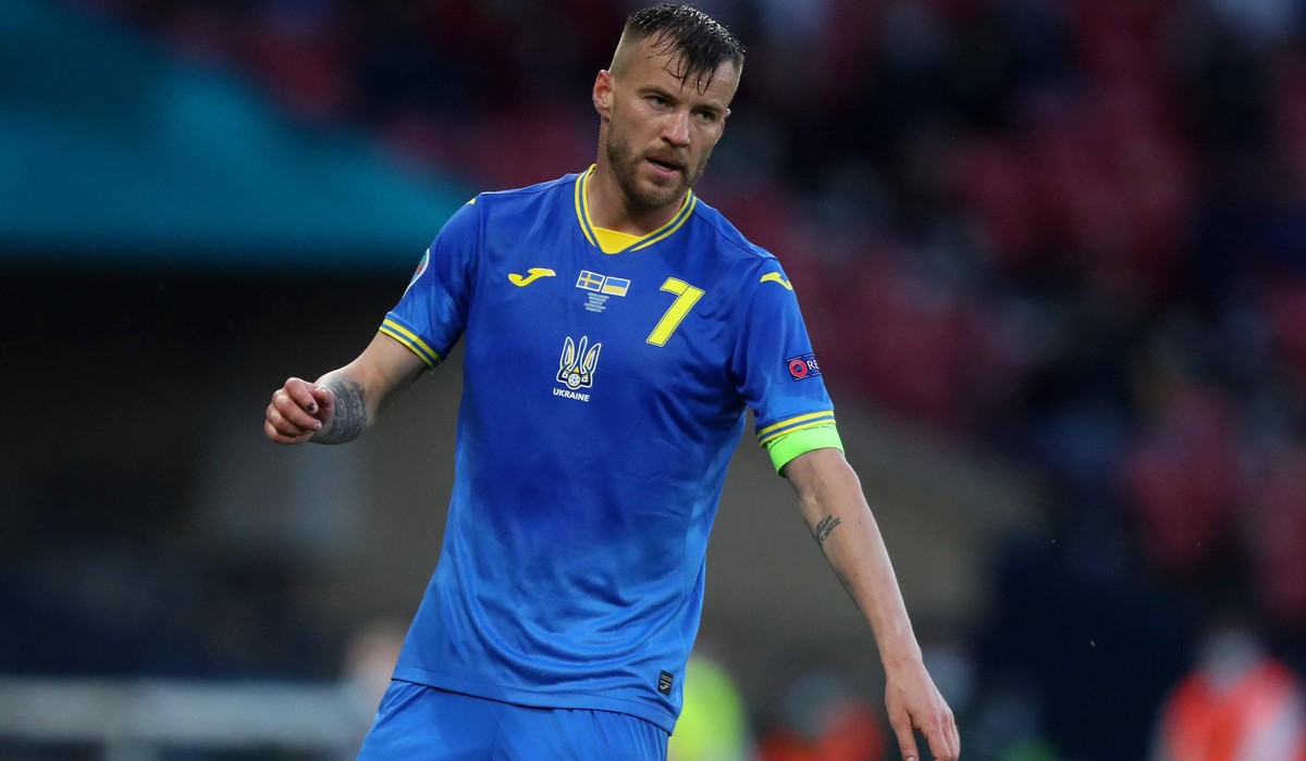 Ukraine-Captain Andrij Jarmolenko hat bislang vergebens auf Unterstützung seiner russischen Berufskollegen gehofft.