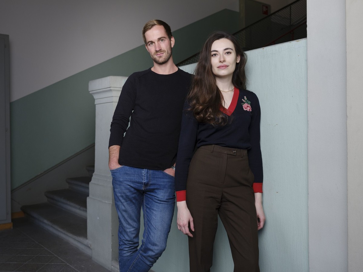 Sanija Ameti und Stefan Manser-Egli, das Co-Praesidium von Operation Libero, portraitiert am Dienstag, 02. November 2021 im Proger in Bern. (KEYSTONE/Christian Beutler)