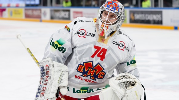 Torhueter Luis Janett (EHCB) waehrend dem Meisterschaftsspiel der National League zwischen den SC Rapperswil Jona Lakers und dem EHC Biel, am Freitag, den 5. Dezember 2025, im Lido in Rapperswil. (KEY ...