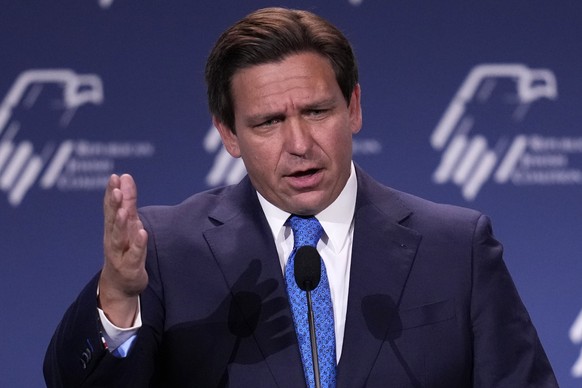 Florida Governor Ron DeSantis speaks at the Republican Jewish Coalition's annual leadership meeting, Saturday, November 19, 2022, in Las Vegas.  (AP Photo/John Locher)