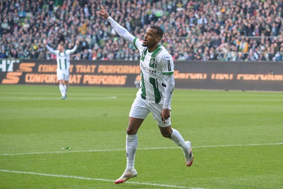 Torjubel nach seinem 0:2, Alassane Plea Borussia Moenchengladbach 14,SV Werder Bremen - Borussia Moenchengladbach, Fussball, Bundesliga, DFL, 15.03.2025 DFB regulations prohibit any use of photographs ...