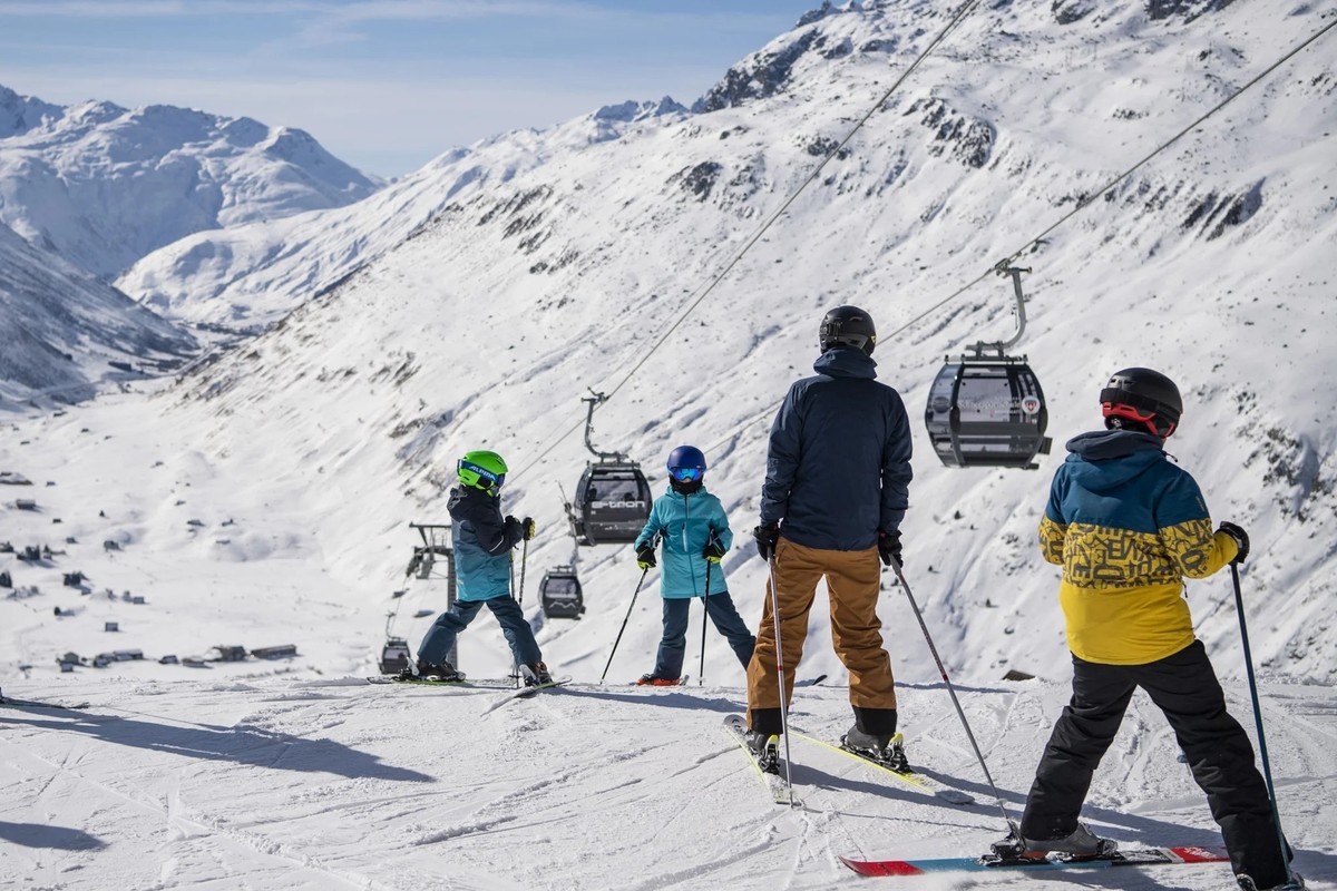Bonne neige, bonne visibilité: seul le choix des forfaits de ski complique les choses.