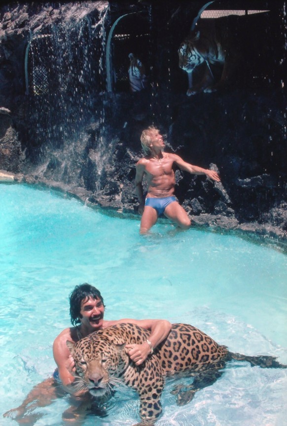 Las Vegas, Nevada, USA: SIEGFRIED FISCHBACHER and ROY HORN in 1983.