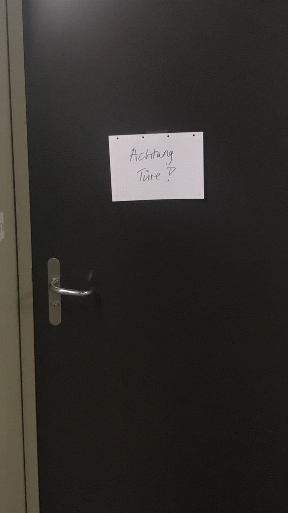 Wenn du das liest, ist es schon zu spät: PICDUMP
Ah, danke :)