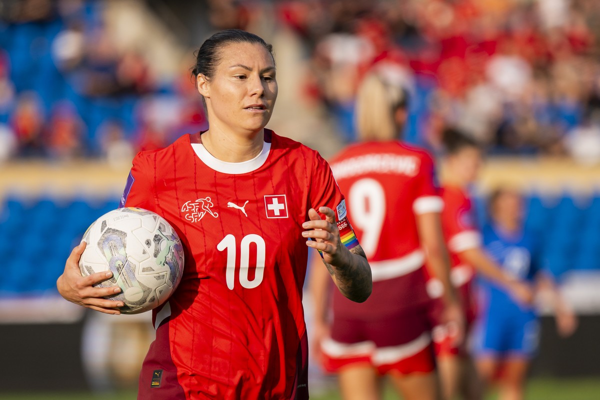 Switzerland's forward Ramona Bachmann reacts during the UEFA Women's European Qualifiers League B Group B1 soccer match between Switzerland and Azerbaijan, at the stade olympique de la Ponta ...