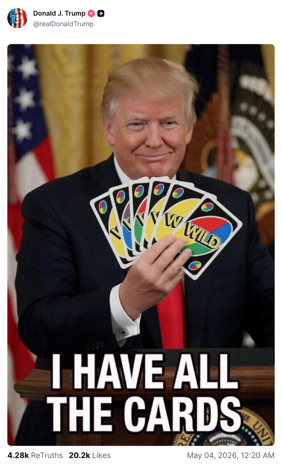 Screenshot TruthSocial

Donald Trump mit KI-generiertem Uno-Kartenspiel

4. Mai 2026