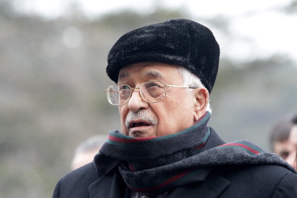 epa05167340 Palestinian president Mahmud Abbas visits the National Cemetery in Seoul, South Korea, 18 February 2016. The Foreign Ministry of South Korea announced that Abbas&#039;s visit is expected t ...