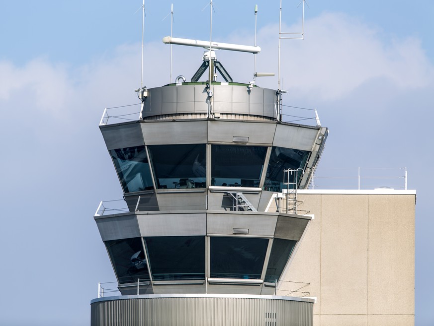 Tower am Flughafen Zürich: Am 15. März 2011 wäre es beinahe zur Katastrophe gekommen.