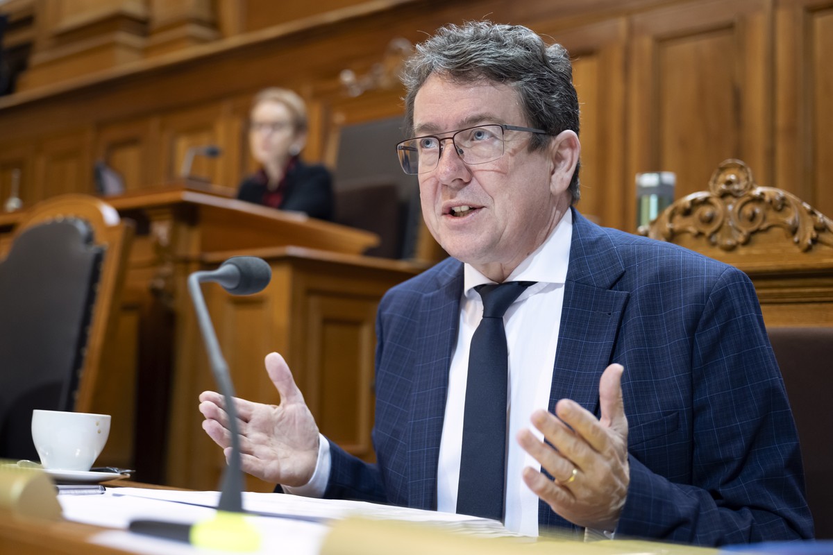 Bundesrat Albert Roesti spricht waehrend der Fruehlingssession der Eidgenoessischen Raete, am Donnerstag, 29. Februar 2024 im Staenderat in Bern. (KEYSTONE/Anthony Anex)
