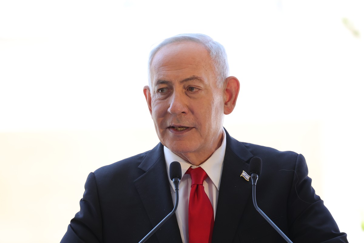 epa13088722 Israeli Prime minister Benjamin Netanyahu speaks during the cornerstone laying ceremony for the Atarot Heritage Center, at the abandoned former Atarot airport located near the separation w ...