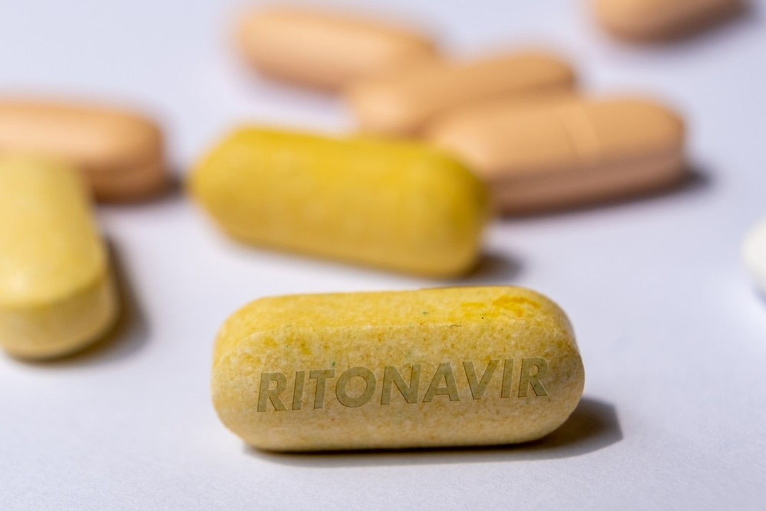 Ritonavir Antiretrovirale Arzneimittel zur Behandlung von HIV AIDS. Die Kombination wird als HAART bezeichnet.