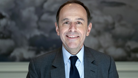 Pietro Supino, Chairman of the Board of Directors of Tamedia AG, laughs at a media conference about Tamedia's acquisition of Basler Zeitung in Basel, on Wednesday, April 18, 2018. (KEYSTONE/Georgios ...