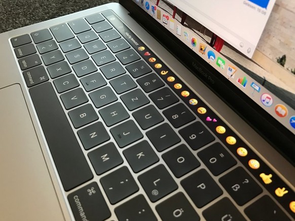 macbook pro 2016